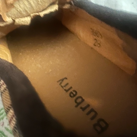 Burberry Brown and Yellow Kids Moccasins - Picture 5 of 8